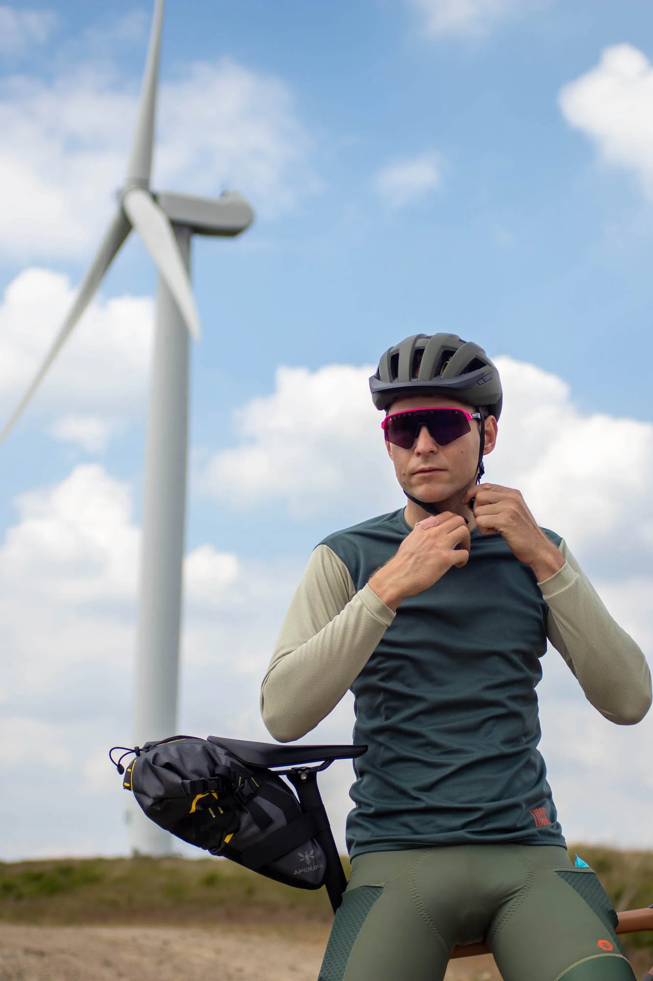 Terra Technical Long Sleeve Tee - Image 5